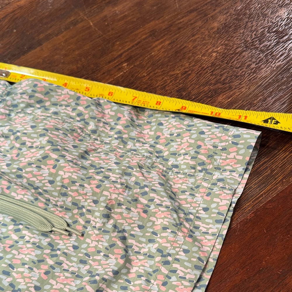 Club Social Size M Floral Print Women's Shorts - Picture 7 of 9
